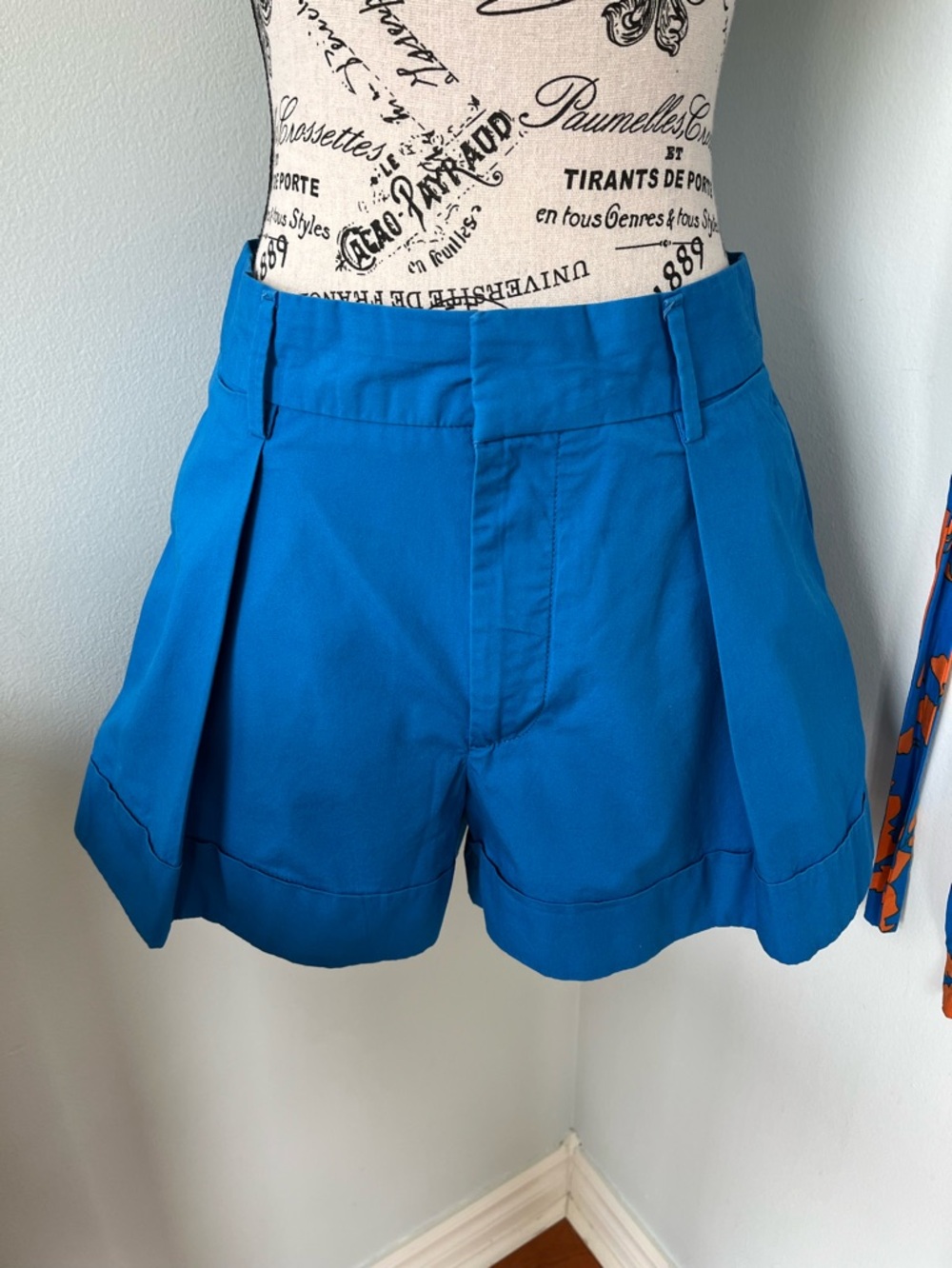 Banana Republic Bright Blue High-Waist Pleated Shorts - Picture 2 of 5